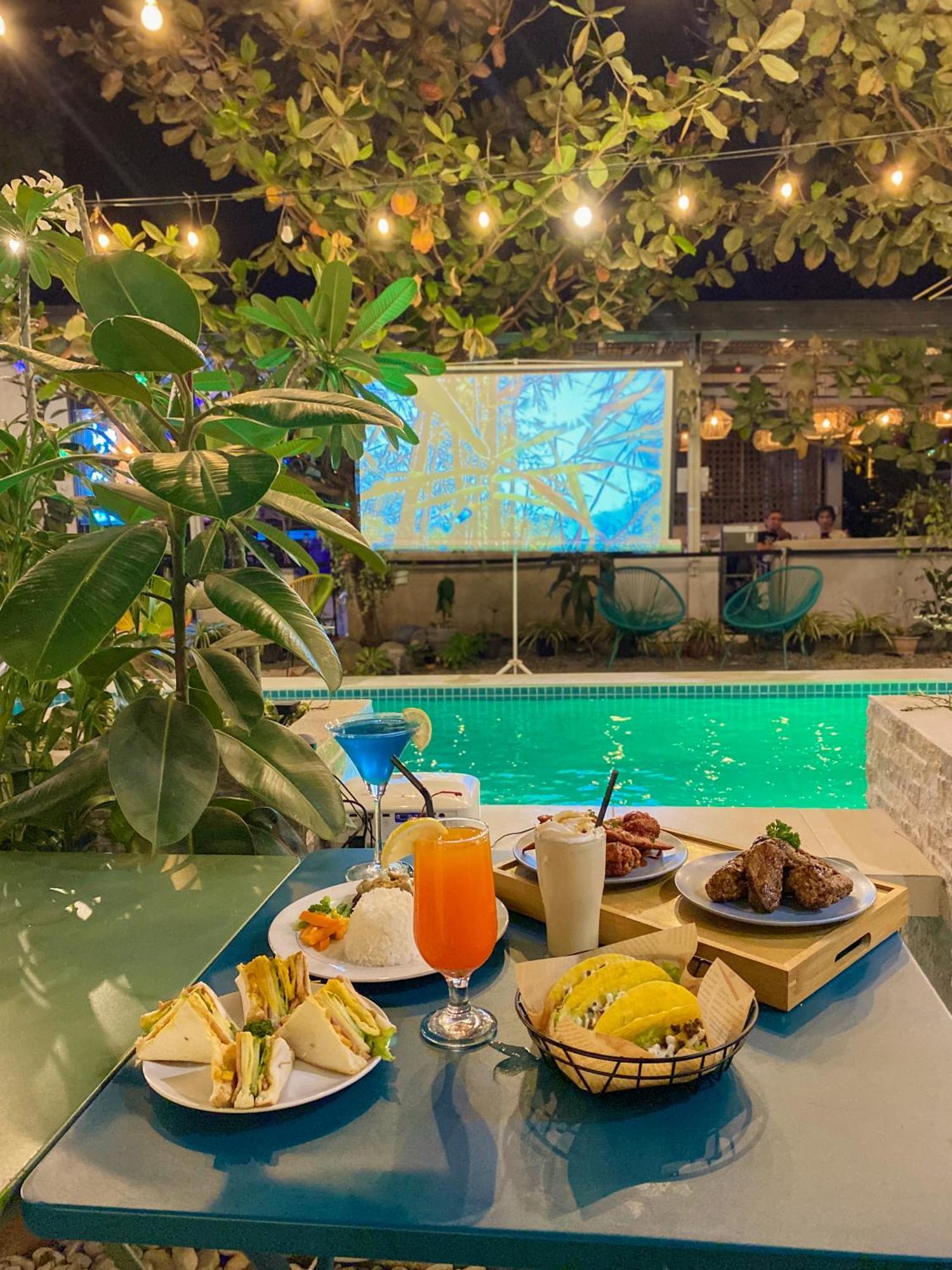 Urban Oasis Resort, Tarlac Экстерьер фото